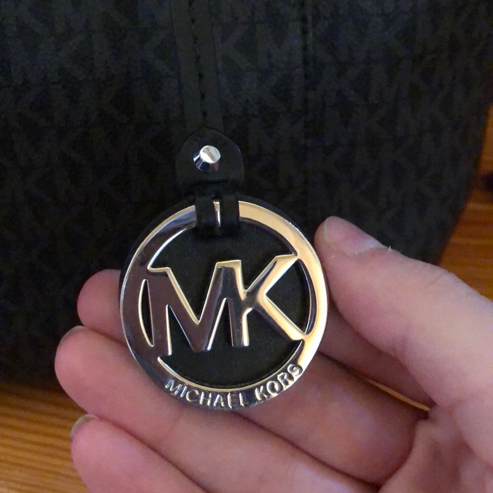 Michael Kors Tote - Picture 2 of 5